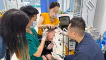 Bé trai 8 tuổi lên cơn dại sau 1 tháng bị chó cắn