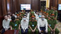 Làm rõ số hồ sơ không đủ điều kiện được lãnh đạo Phòng Tàu sông bỏ qua