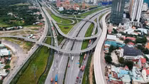 Tìm cách gỡ vướng, tăng tốc giải ngân đầu tư công