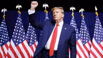 Donald Trump - sứ mệnh đổi thay từ quỹ đạo cũ