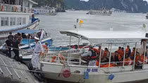 Giá vé máy bay tăng cao, du lịch Việt xoay xở thích ứng