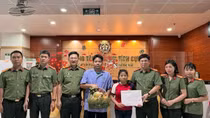 Ấm áp nghĩa tình đồng đội