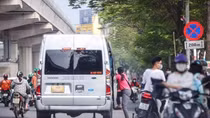 Hàng loạt nhà xe hoạt động “xe dù, bến cóc” ở Hà Nội bị tuýt còi
