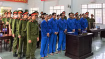 Đập phá tài sản công ty, 21 bị cáo lãnh án tù
