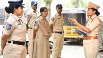 Cảnh sát SHE Team ở Hyderabad