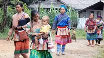 Xông đất rừng đầu năm