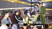 Quản lý karaoke cùng nhân viên bán ma tuý và tổ chức "bay lắc" với khách
