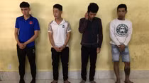 Che camera, dùng kìm cộng lực cắt khóa để trộm tài sản