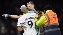 Vừa thua trận, Tottenham còn gặp thêm "rắc rối"