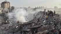 Gaza mất mạng và sóng di động, người Palestine không biết cầu cứu ai