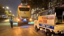 Xử phạt và tước giấy phép xe khách chạy sai hành trình, đón trả khách không đúng quy định