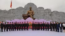 Đoàn công tác Thanh tra Bộ Công an và Cục Đối ngoại về thăm nơi khởi nguồn Sáu điều Bác Hồ dạy