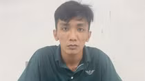 Khởi tố đối tượng mang xăng đốt nhà để đòi nợ