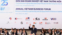 Thủ tướng dự Diễn đàn doanh nghiệp Việt Nam thường niên về tăng trưởng kinh tế xanh