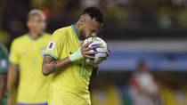 Vượt qua Pele, Neymar trở thành chân sút xuất sắc nhất mọi thời đại của ĐT Brazil