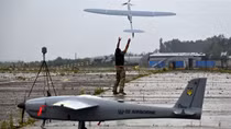 UAV Ukraine tập kích ga đường sắt ở Nga