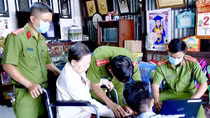 Không có kỳ nghỉ lễ để đồng hành, phục vụ nhân dân