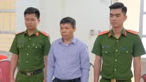 Khởi tố 3 cán bộ phường do có nhiều vi phạm trong thời gian quản lý chợ