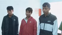 Án mạng từ việc nẹt pô xe máy