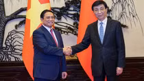 Thủ tướng Phạm Minh Chính hội kiến Chủ tịch Chính hiệp toàn quốc Trung Quốc Vương Hộ Ninh