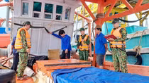 Tàu cá hoán đổi công năng để chở 50.000 lít dầu DO không rõ nguồn gốc