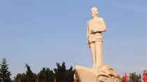 Dâng hương kỷ niệm 76 năm ngày Bác Hồ đến vịnh Cam Ranh