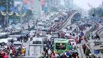 Phố xá Hà Nội ngày làm việc cuối năm, ùn tắc khắp ngả