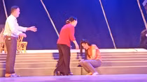 Sân khấu với đề tài hiện đại: Nghệ thuật sân khấu đang đứng bên lề cuộc sống