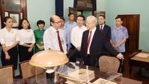 'Học tập và làm theo Bác Hồ là nhiệm vụ quan trọng, thường xuyên'