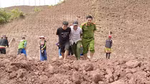 Trưởng Công an xã “tuyên chiến” với cây thuốc phiện