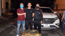 Vận chuyển thuê 17 bánh heroin