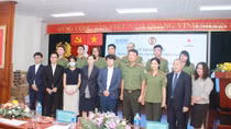 Bàn giao trang thiết bị phòng, chống dịch COVID-19 Cho Cục Quản lý xuất nhập cảnh