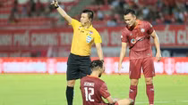 “Nạn” xúc phạm trọng tài ở Việt Nam