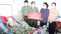 Công an Đồng Nai trao hơn 2 tỷ đồng giúp đỡ cán bộ mắc bệnh hiểm nghèo