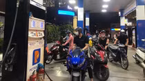 Khẩn trương khắc phục tình trạng thiếu hàng trên thị trường xăng dầu