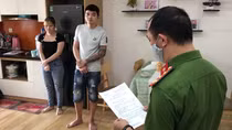 Xâm nhập dịch vụ đẻ thuê