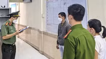 Hai giám đốc bị bắt vì giúp “chuyên gia” nhập cảnh trái phép
