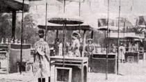 Khi lụt vào kinh thành