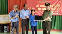 Công an Đắk Nông nhận đỡ đầu, giúp đỡ học sinh có hoàn cảnh đặc biệt