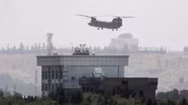 Taliban bất ngờ muốn Mỹ ở lại Kabul