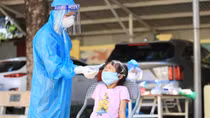 Hà Nội thêm 15 ca dương tính, không bắt buộc xét nghiệm COVID-19 cho trẻ em dưới 12 tuổi