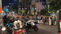 Va chạm liên hoàn trên cầu vượt Hoàng Hoa Thám, 2 người thương vong