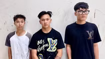 Kịp thời bắt giữ nhóm thanh thiếu niên mang hung khí đập phá nhà dân trong đêm