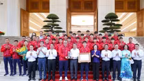 Thủ tướng Lê Minh Hưng gặp mặt, chúc mừng đội tuyển bóng đá nam U17 Việt Nam