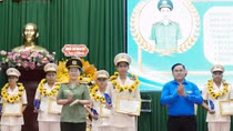 Phong trào thi đua “Ba nhất” ở Công an Vĩnh Long: Phát huy sức trẻ vì nhân dân phục vụ