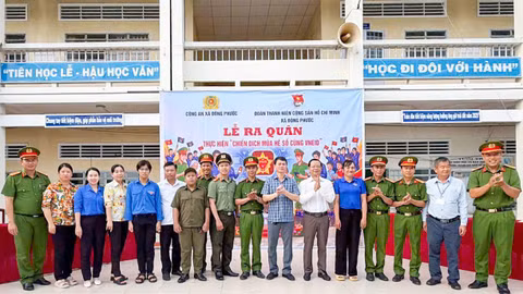 TP Cần Thơ đồng loạt ra quân thực hiện “Chiến dịch mùa hè số cùng VNeID”