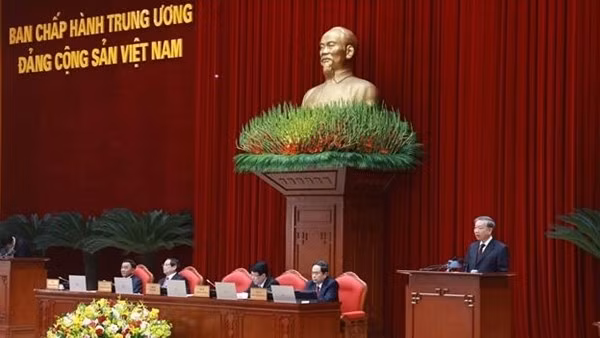 Thông cáo báo chí về ngày làm việc thứ nhất của Hội nghị Trung ương 11 khóa XIII