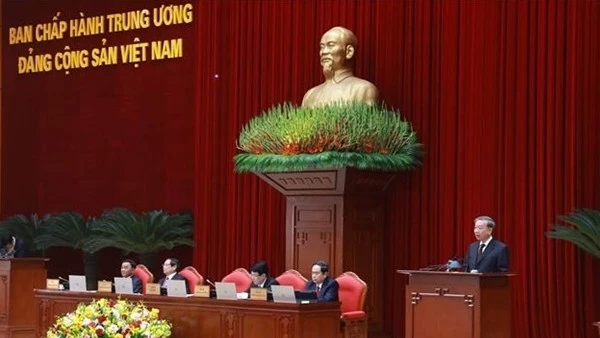 Thông cáo báo chí về ngày làm việc thứ nhất của Hội nghị Trung ương 11 khóa XIII