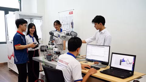 Nhiều chuyên gia, nhà khoa học uy tín đồng hành trong nghiên cứu và đổi mới sáng tạo
