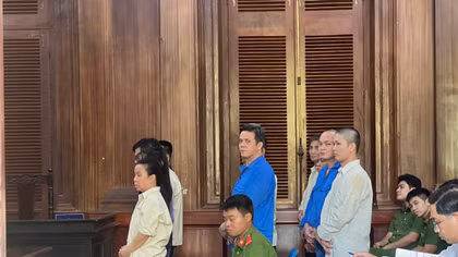 Tuyên phạt 4 án chung thân trong vụ mua bán ma túy số lượng lớn